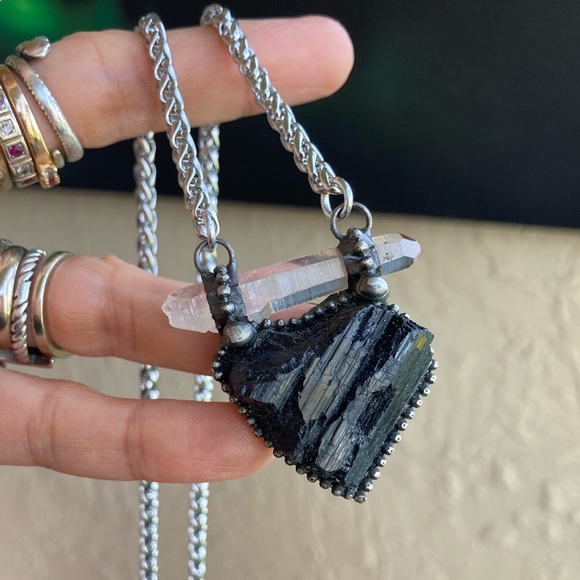 Natural heart shape black tourmaline & crystal quartz charm boho goth necklace - Picture 10 of 13
